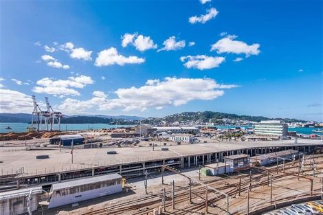 Photo of property in Stadium Garden Flats, 506/107 Thorndon Quay, Pipitea, Wellington, 6011