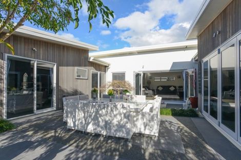 Photo of property in 80 Orotu Drive, Poraiti, Napier, 4112