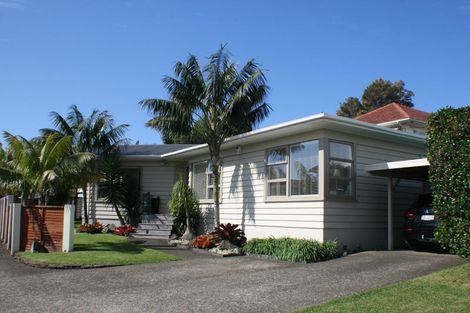 Photo of property in 1/18 Francis Street, Hauraki, Auckland, 0622