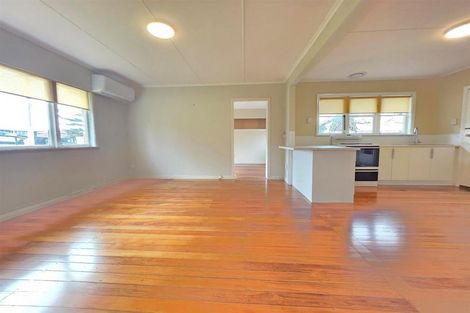 Photo of property in 86 Titirangi Road, New Lynn, Auckland, 0600