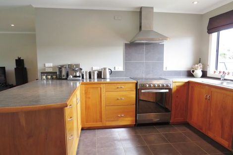 Photo of property in 89 Costley Street West, Carterton, 5713