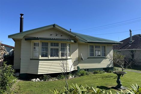 Photo of property in 18 Ashmore Avenue, Cobden, Greymouth, 7802