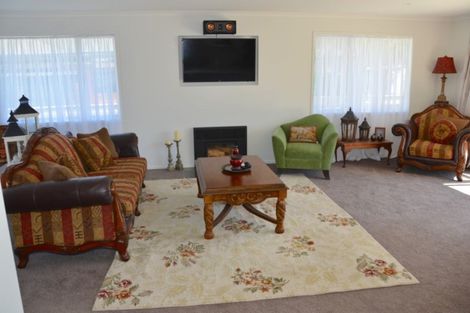 Photo of property in 1 Baccata Lane, Dannevirke, 4930