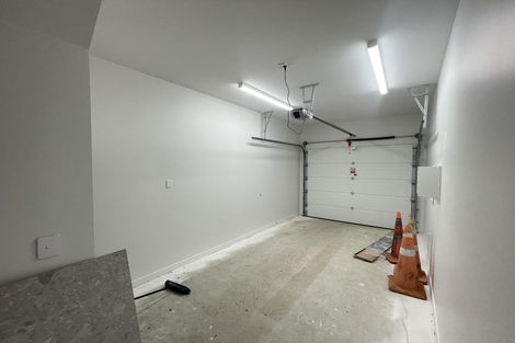 Photo of property in 40d Evelyn Place, Hillcrest, Auckland, 0627