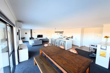 Photo of property in 411 Tuhikaramea Road, Temple View, Hamilton, 3290