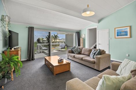 Photo of property in 30 Seaview Avenue, Te Puru, Thames, 3575