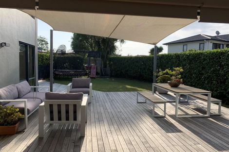 Photo of property in 34 Riverstone Road, Te Atatu Peninsula, Auckland, 0610