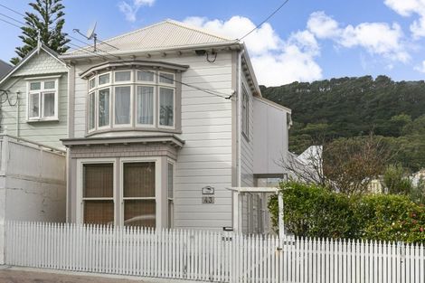 Photo of property in 43 Brougham Street, Mount Victoria, Wellington, 6011