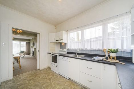 Photo of property in 26 Rangitira Avenue, Palmerston North, 4414