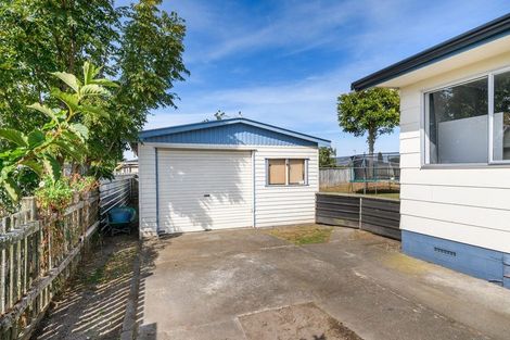 Photo of property in 17 Campbell Street, Feilding, 4702