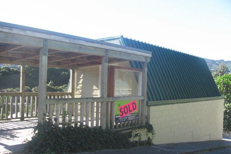 Photo of property in 19 Hewett Way, Ngaio, Wellington, 6035