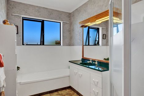 Photo of property in 31 Wilson Street, Hawera, 4610