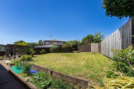 Photo of property in 1 Langstone Street, Welcome Bay, Tauranga, 3112