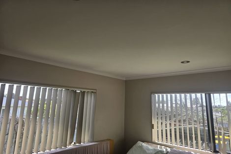 Photo of property in 85 Cobham Crescent, Kelston, Auckland, 0602