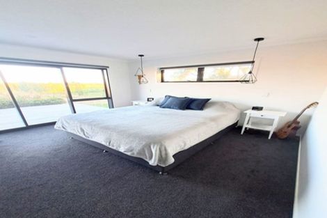 Photo of property in 411 Tuhikaramea Road, Temple View, Hamilton, 3290