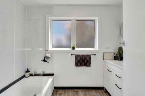 Photo of property in 14 Lowther Street, Whanganui, 4500