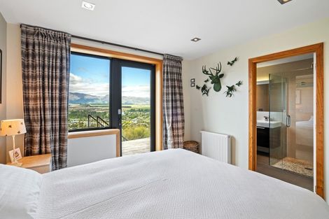 Photo of property in 65 Kanuka Rise, Albert Town, Wanaka, 9305