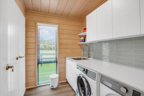Photo of property in 346 Rahui Road, Otaki, 5583
