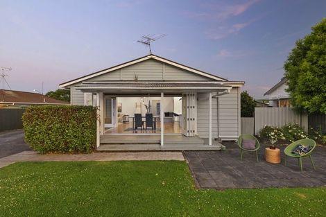 Photo of property in 47 Wellington Street, Pukekohe, 2120
