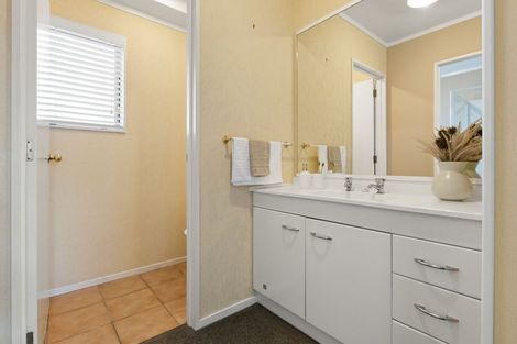 Photo of property in 95 Rototuna Road, Rototuna, Hamilton, 3210