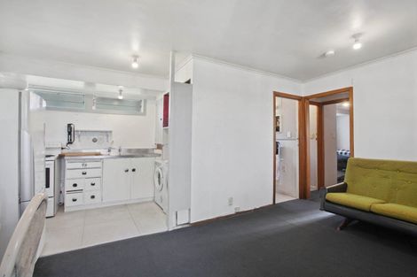 Photo of property in 85 Glengarry Road, Glen Eden, Auckland, 0602