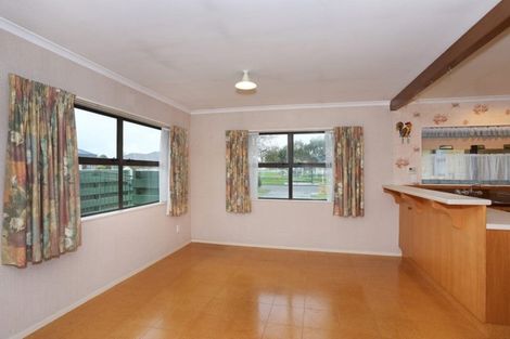 Photo of property in 28 Parnell Heights Drive, Kelvin Grove, Palmerston North, 4414