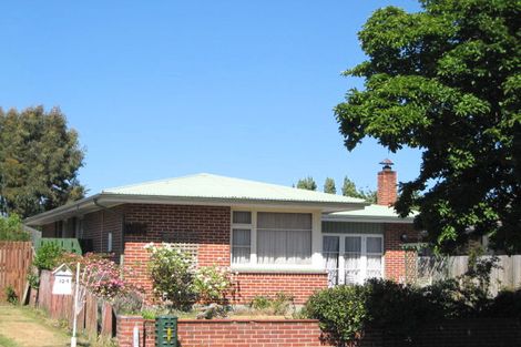 Photo of property in 102 Bickerton Street, Wainoni, Christchurch, 8061