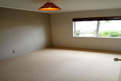 Photo of property in 6 Bass Street, West Harbour, Auckland, 0618