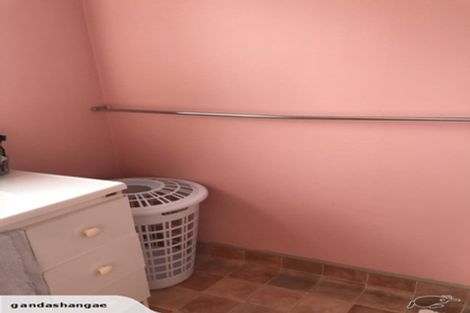 Photo of property in 2/175 Park Road, West End, Palmerston North, 4410