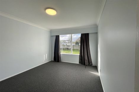 Photo of property in 165 Te Atatu Road, Te Atatu South, Auckland, 0610