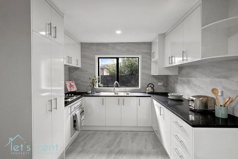 Photo of property in 2/21 Booker Place, Weymouth, Auckland, 2103