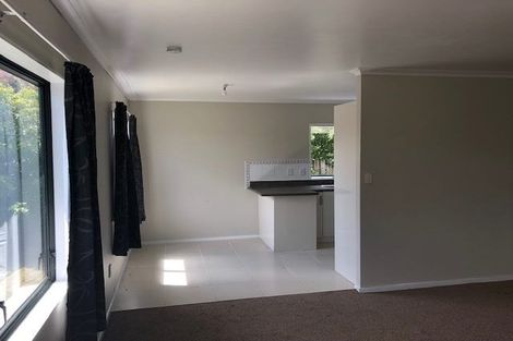 Photo of property in 385 Triangle Road, Henderson, Auckland, 0610