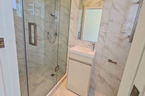 Photo of property in 20b Crestview Rise, Papakura, 2110