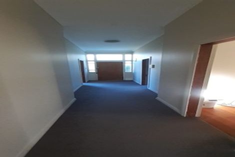 Photo of property in 20 Athol Place, Ravensbourne, Dunedin, 9022