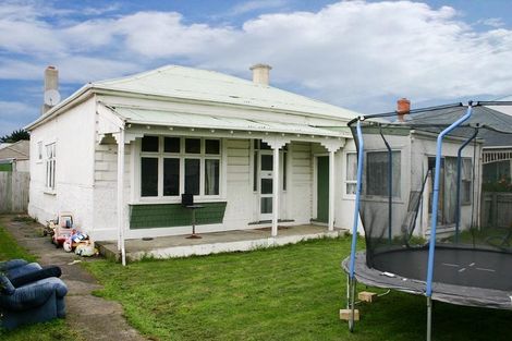 Photo of property in 19 Melbourne Street, South Dunedin, Dunedin, 9012