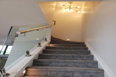 Photo of property in 2/2 Dolphin Street, Pakuranga, Auckland, 2010