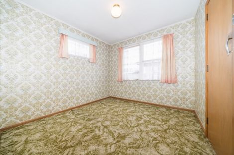 Photo of property in 18 Ellesmere Crescent, Highbury, Palmerston North, 4412