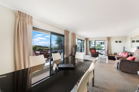 Photo of property in 178 Marine Parade, Mount Maunganui, 3116