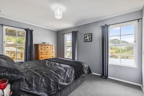 Photo of property in 21 Gainsborough Grove, Belmont, Lower Hutt, 5010