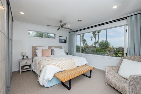 Photo of property in 60 Le Quesne Road, Bay View, Napier, 4104