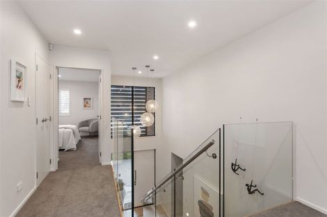 Photo of property in 35 Hawkesbury Avenue, St Albans, Christchurch, 8014