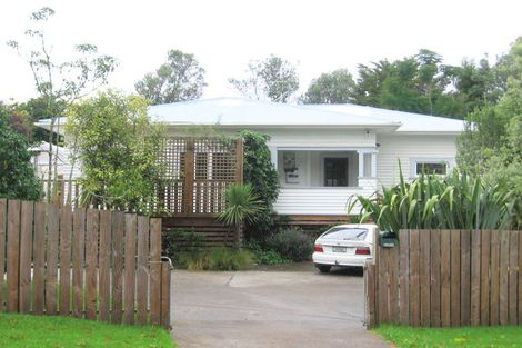 Photo of property in 1 Choice Avenue, Henderson, Auckland, 0612