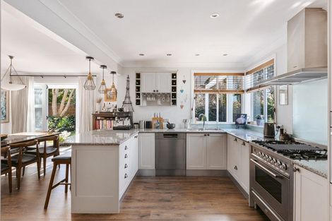 Photo of property in 15 Knightsbridge Place, Bethlehem, Tauranga, 3110