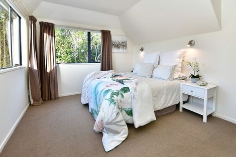 Photo of property in 13a Joydon Place, Stanmore Bay, Whangaparaoa, 0932