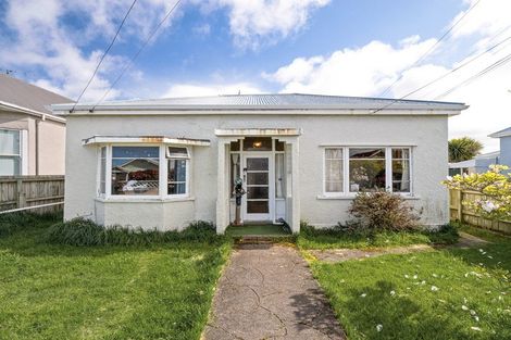 Photo of property in 42 Hargest Crescent, Saint Kilda, Dunedin, 9012