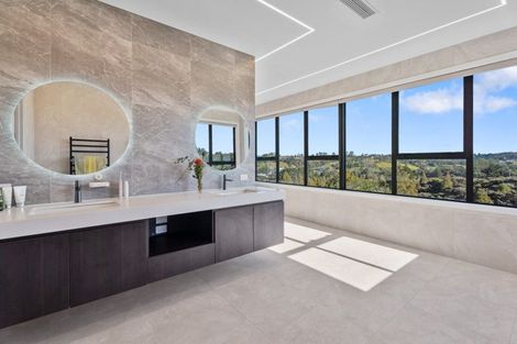 Photo of property in 8 Ridgelea Road, Long Bay, Albany, 0792