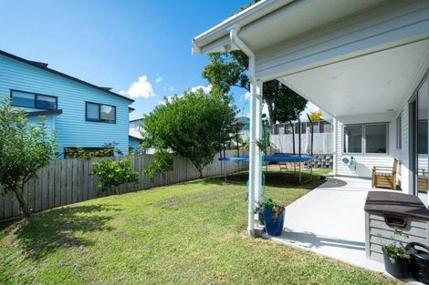 Photo of property in 91b Wharf Road, Te Atatu Peninsula, Auckland, 0610