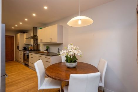 Photo of property in 10 Nehru Place, Cashmere, Christchurch, 8022