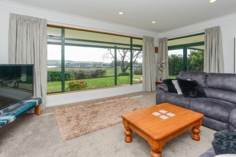 Photo of property in 400 Porangahau Road, Waipukurau, 4282