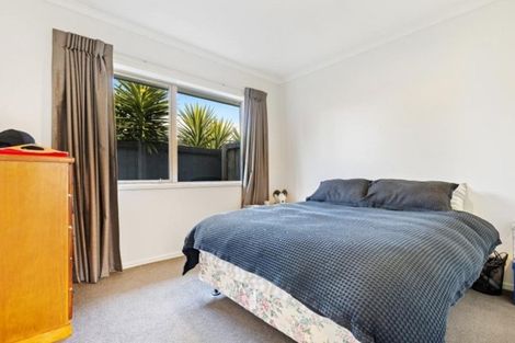 Photo of property in 2/274 Burwood Road, Burwood, Christchurch, 8083